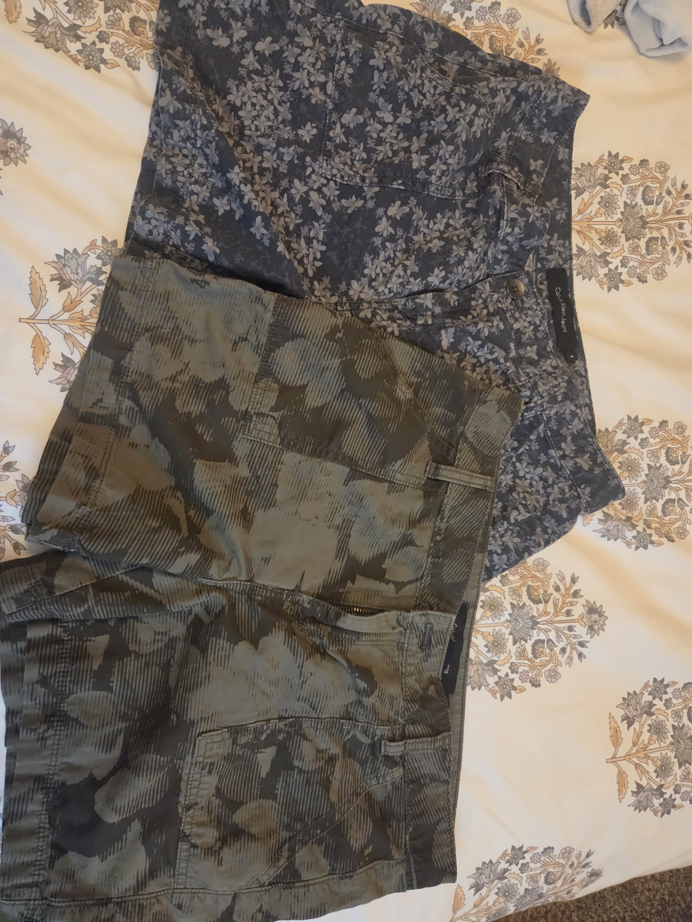 Calvin Klein Jeans women's shorts - blue floral & green camo